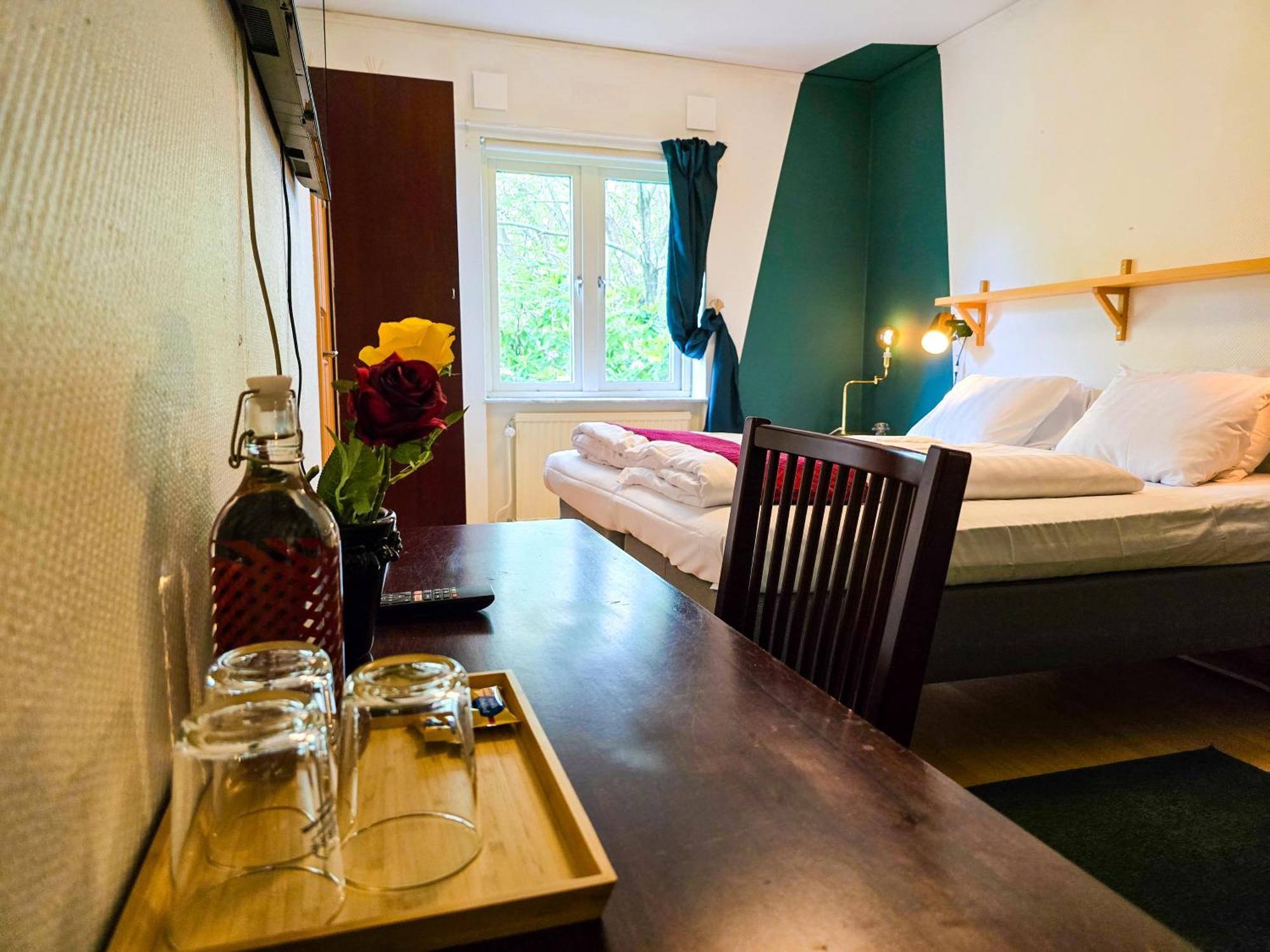 Nature Shelter Hotel Asljunga ภายนอก รูปภาพ